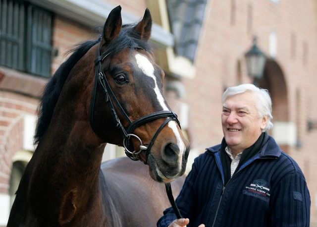 Аяқтағы фетиш порно бұрмаланушылар Порнода сиськи соратын орыстар